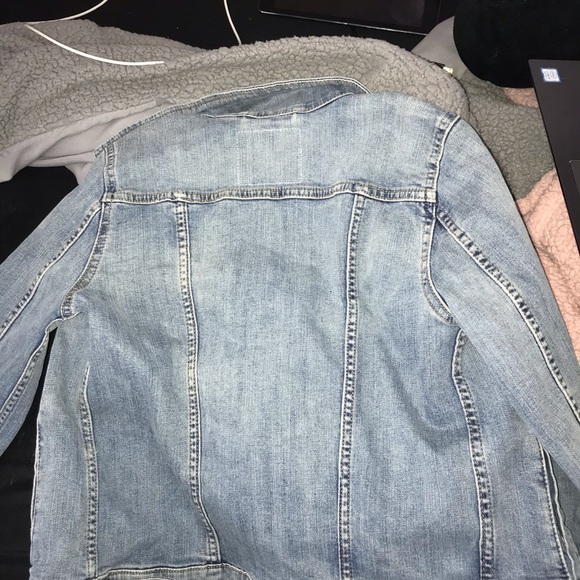 Brand New Levi’s Jean Jacket - Picture 3 of 3